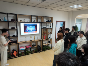 沉浸式企業(yè)生產(chǎn)實習(xí) 助力華德國際經(jīng)濟與貿(mào)易專業(yè)學(xué)子知行并進